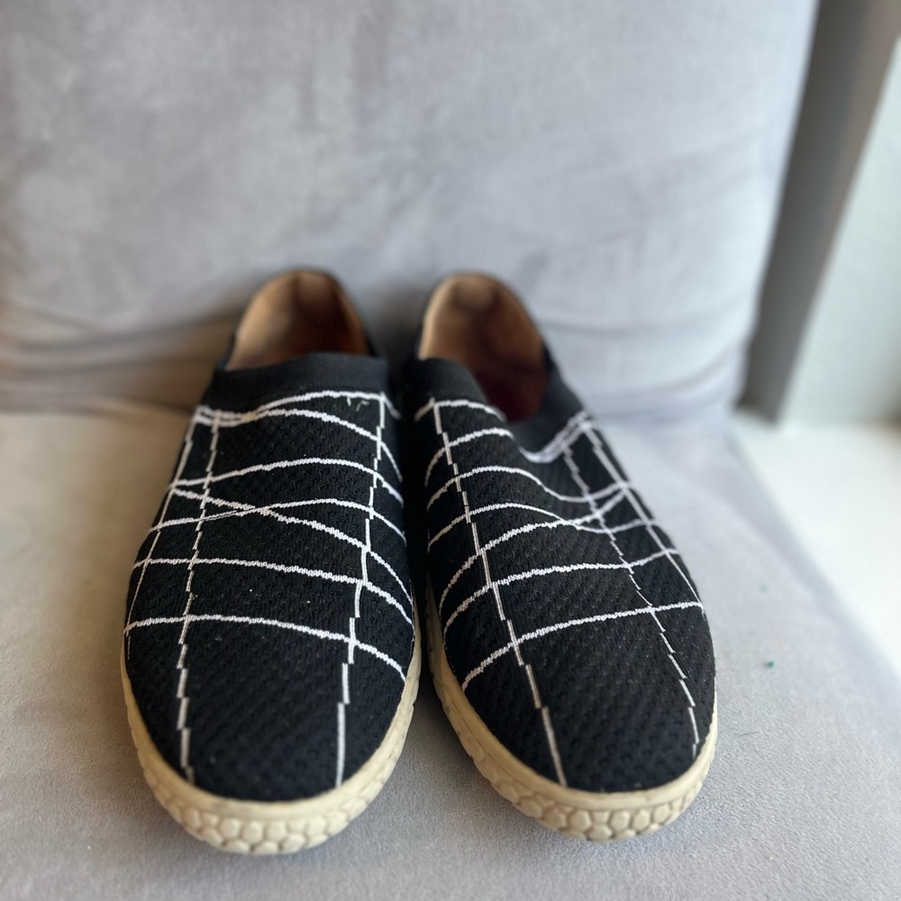 L'Amour Des‎ Pieds Zohndra Woven Knit Slip On Sneakers Women's Size 9.5